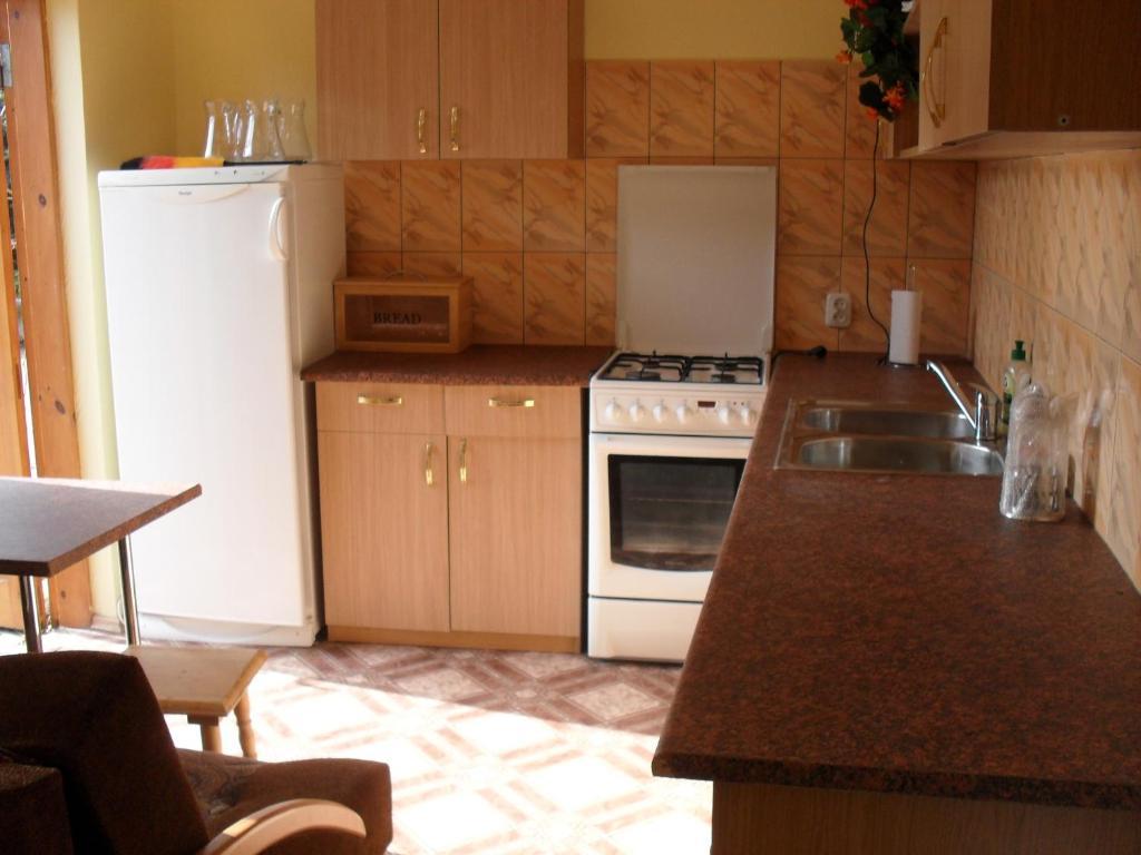 Atmatas Hotel Bernati Room photo